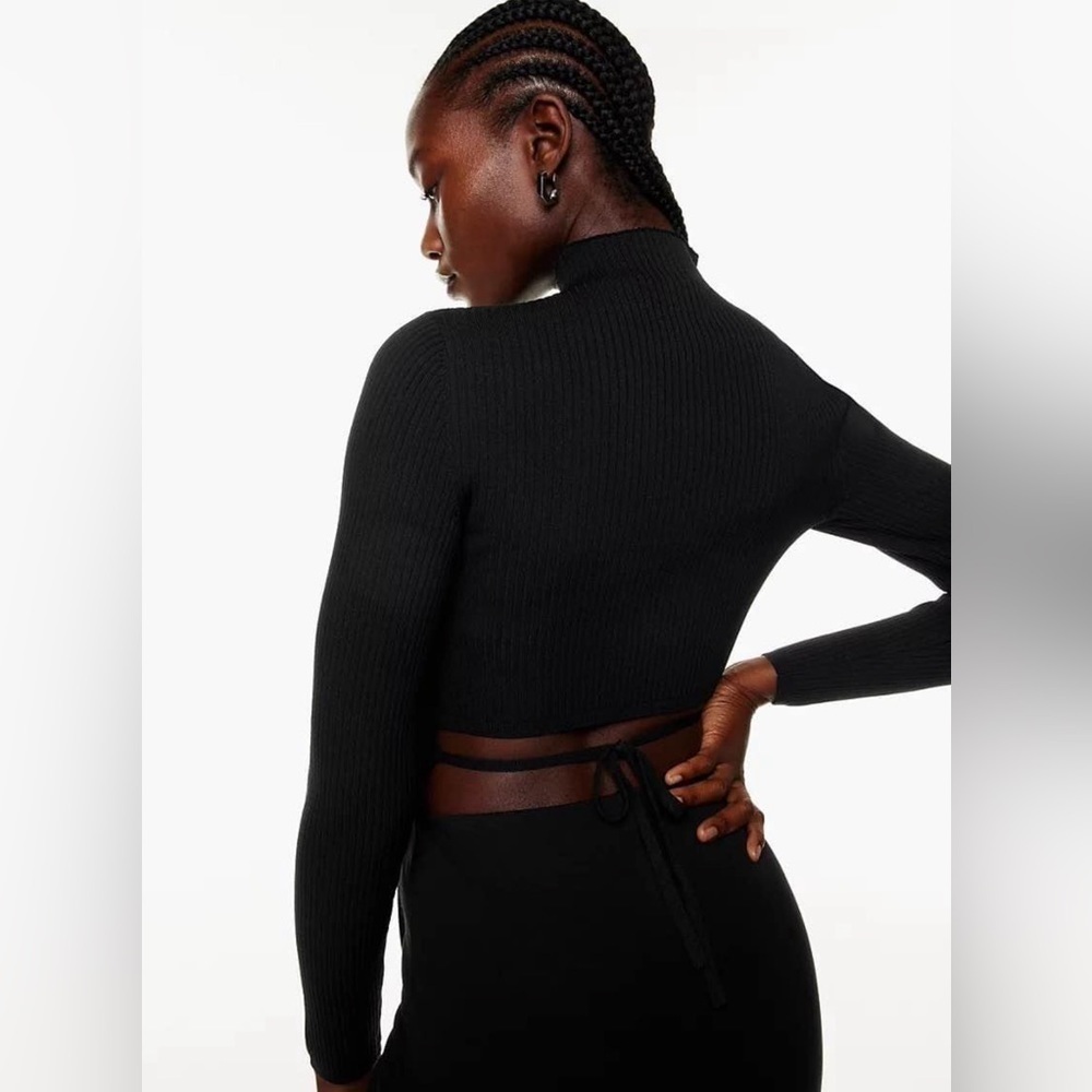 Aritzia Babaton Sculpt Knit Tie-Back Longsleeve